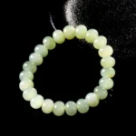 Oriental jade vintage bracelet with natural smooth jade beads